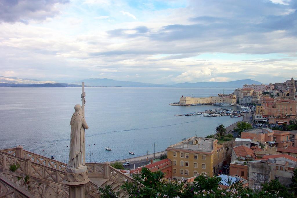 Cento Passi Dal Mare Daire Gaeta Dış mekan fotoğraf